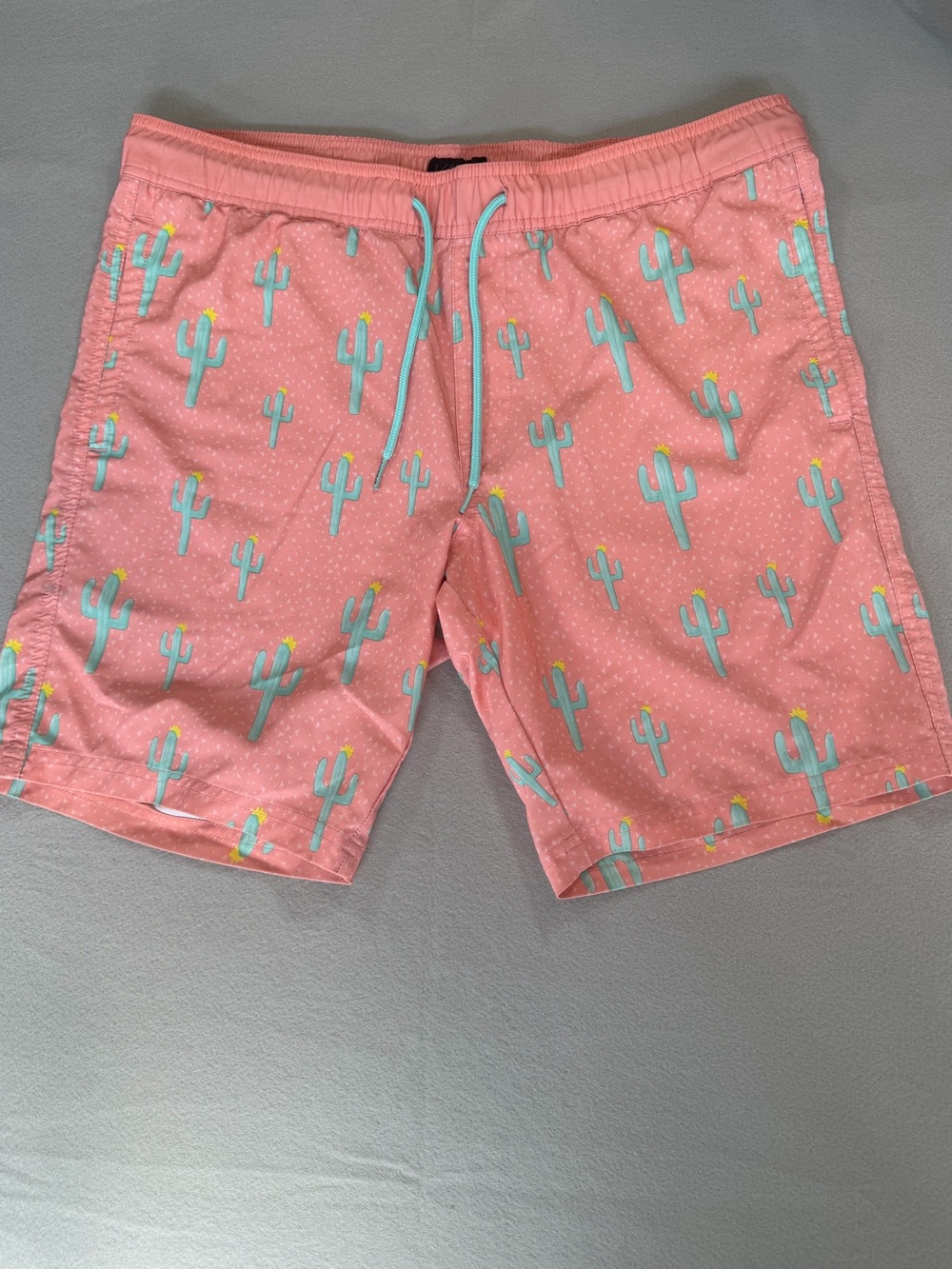 Men’s Valor Pink Cactus Print Swim Trunks. Size S.